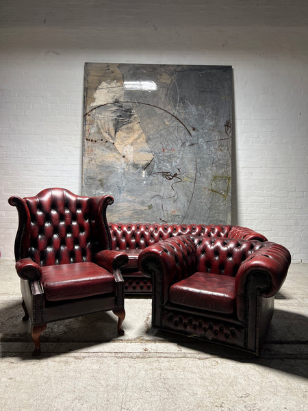 Beautiful!  A Really Good Twice Loved Chesterfield Suite in Wine Leathers