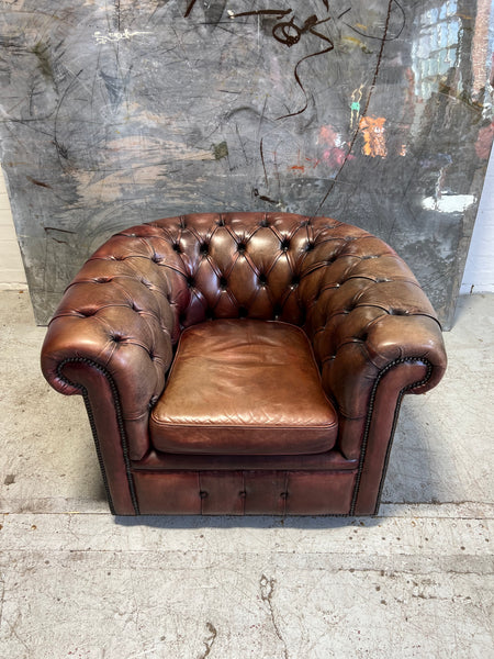 MidC Hand Dyed Leather 2 Seat Chesterfield Sofa & Club Chair