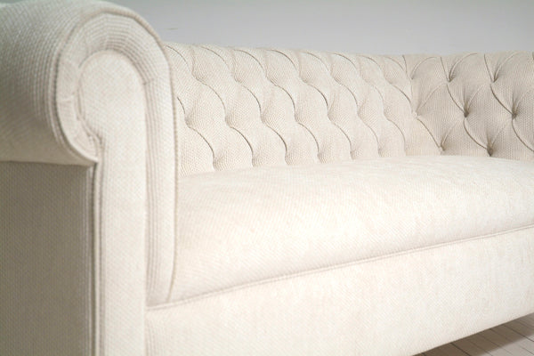 BUTE CHESTERFIELD FABRIC SOFA : OSBOURNE AND LITTLE