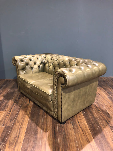A Really Lovely 2 Seater Chesterfield in Chalk Green