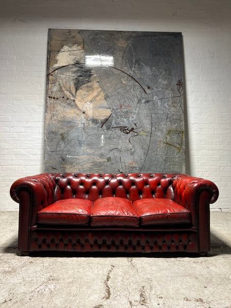 Amazing Value Leather Chesterfield Sofa in Reds