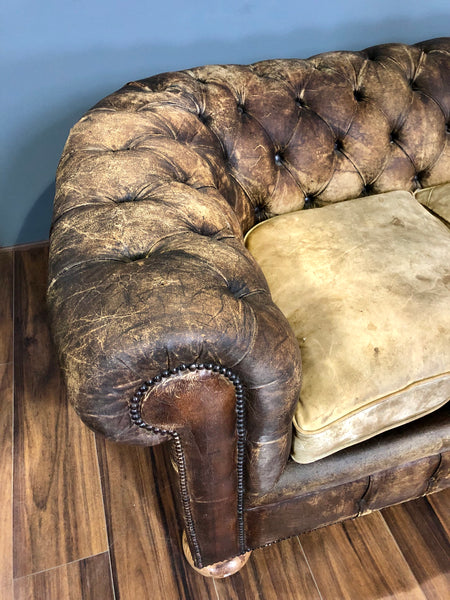 Excellent Early 20thC Antique Chesterfield