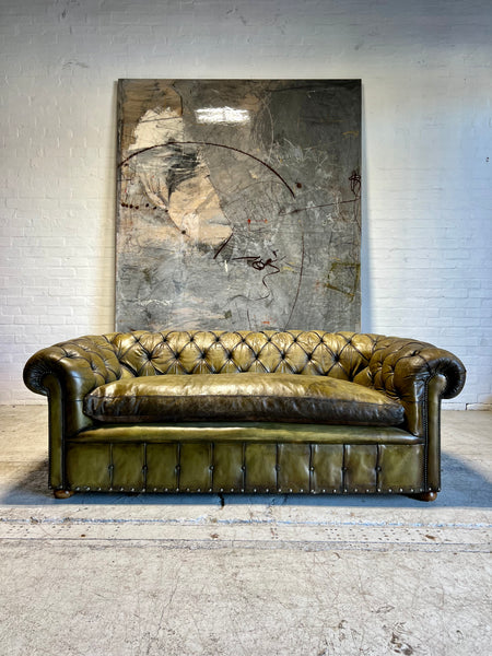 Chesterfield shop single sofa
