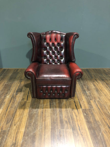 A Great Leather Chesterfield Recliner Chair