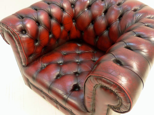 Fully Buttoned Vintage Gentleman s Club Chair Robinson of England