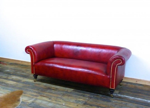 THE GODERICH SOFA IN RED