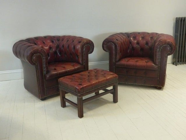 PAIR OF CHESTERFIELD CLUBS