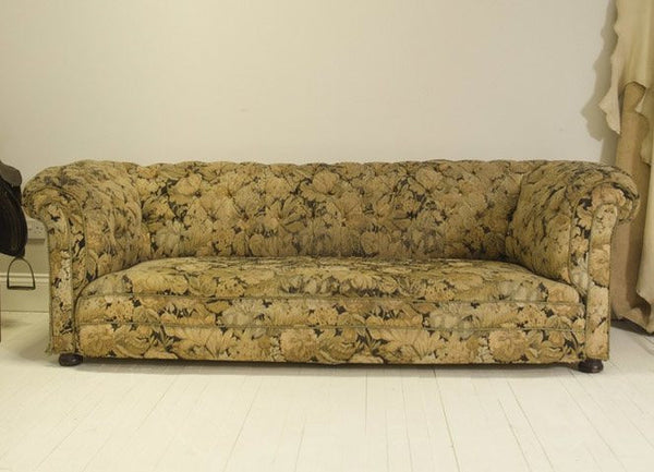 Beautiful Victorian 19th Century Antique Chesterfield Sofa