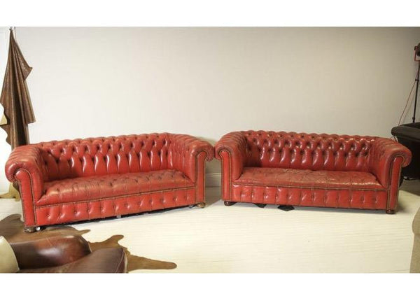 EXCELLENT MATCHING PAIR OF RED VINTAGE LEATHER CHESTERFIELD SOFAS